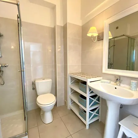 Appartement Promenade Des *